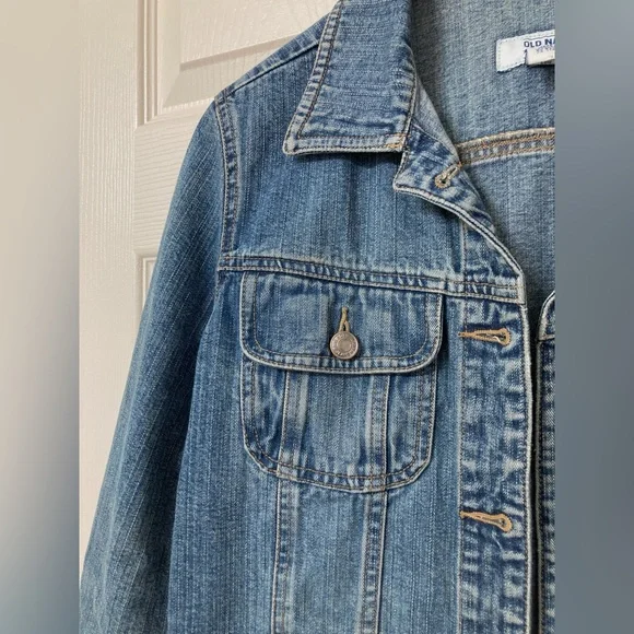 Old Navy Women’s Medium Wash Denim Jean Jacket Size Medium Trucker Classic Boho - Picture 4 of 8